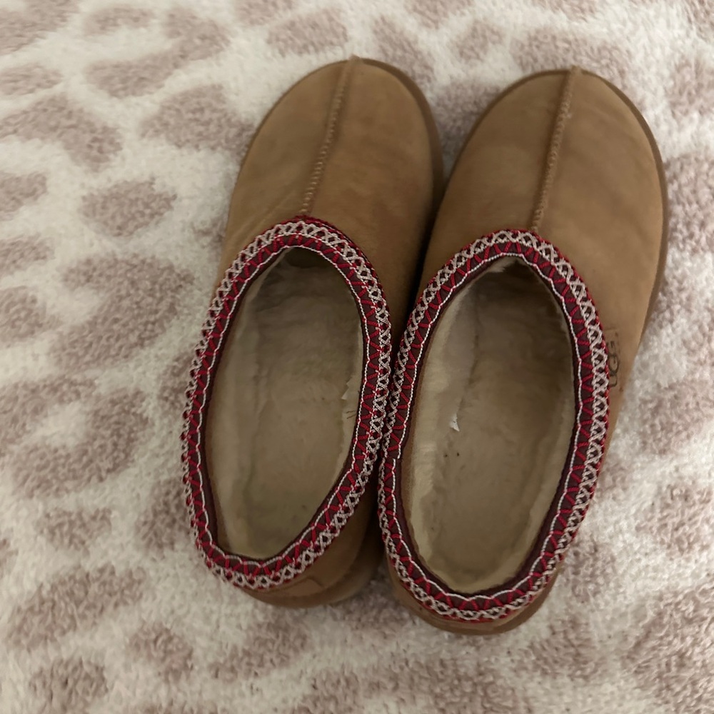 ugg tazzman slipper tazz